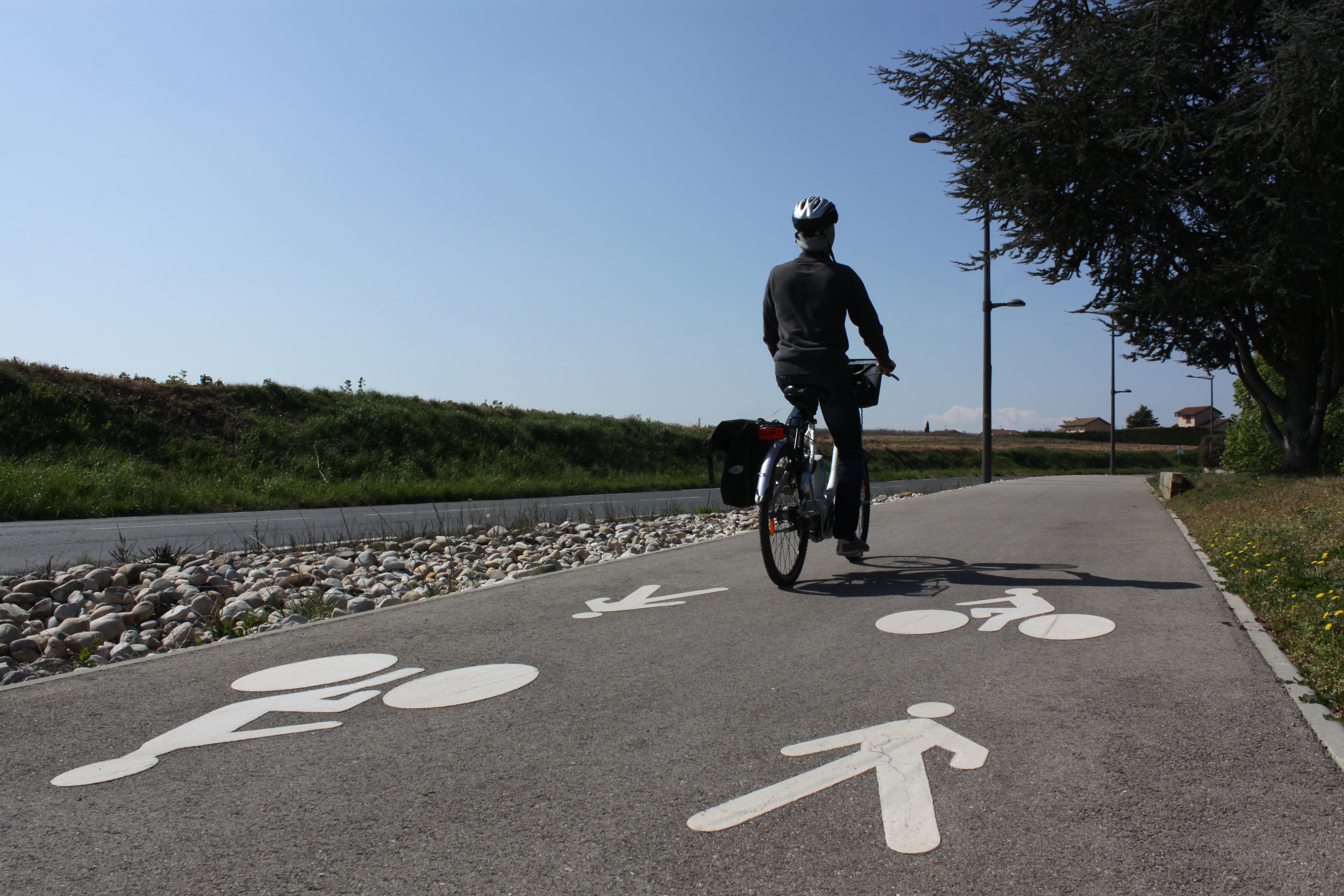 velo electrique voie verte route de venissieux feyzin